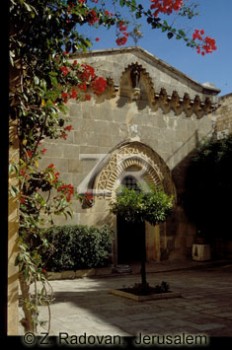 1124-1 Via Dolorosa St-2