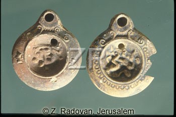 1331-1 Roman oil lamps