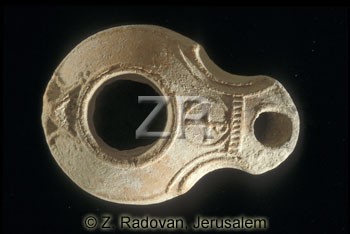 1385-8 Christian oil lamp