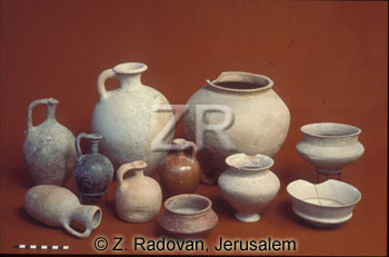 1479-4 cnaanite pottery