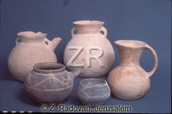 1479-5 cnaanite pottery