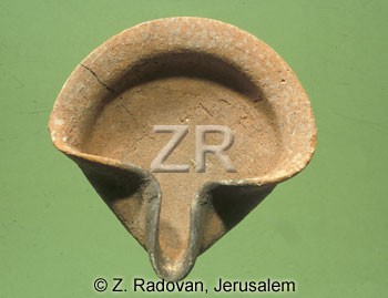 1940-2 Israelite oil lamp