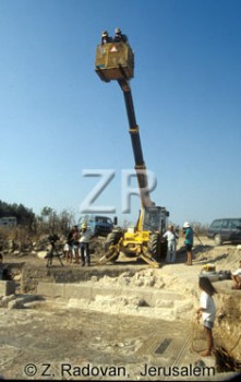 1942-1 Archeological photo