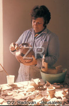 1944 Pottery restoration