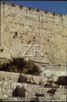 1983-1 The Triple Gate