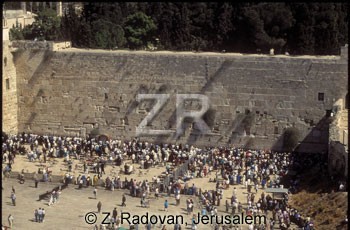 2243-4 The Western Wall