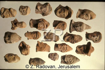 2265-1 Helenistic figurines