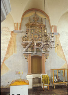 2463-1 Tikochin synagogue