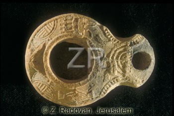 2505-3 Samaritan oil lamp