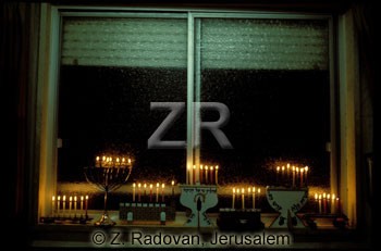 2555 Hanukkah lights