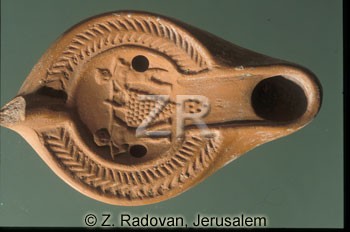 2642-2 Byzantine oil lamp