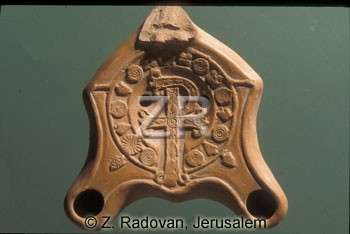 2647 Byzantine oil lamp