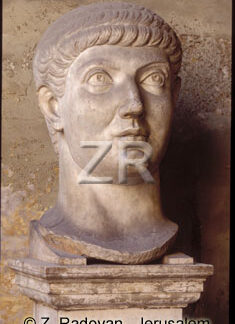 3011-1 Emperor Constantin