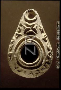 3094 Pilgrim's oil lamp