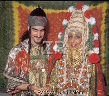 3224-2 Yemenite couple
