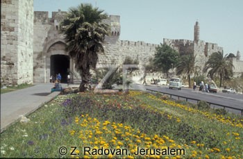 326-4 Jaffo gate