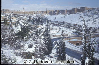 327-1 Snow in Jerusalem