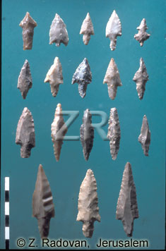 3377 Flint stone arrowheads