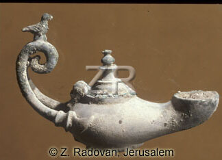 3522 Late Roman oil lamp