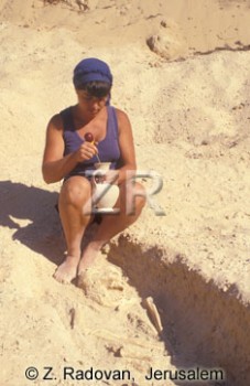 3569-2 Pottery excavation