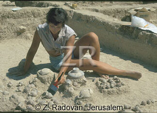 3569-5 Pottery excavation