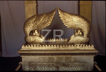 3730-2 The Holy Ark