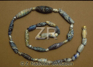 3800-1 Glass Beads
