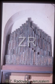 3924 Crusader organ