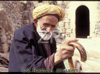 3930-5 Village Arab