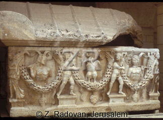 4001-5 Roman sarcophag