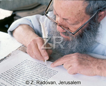 405-11 Torah scribe