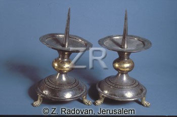 4255 Crusader candlesticks