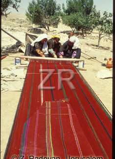 433-2 Carpet weaving