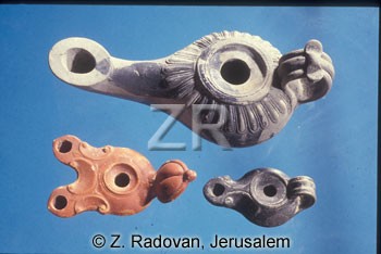 4358-2 Roman Jerusalem lamp