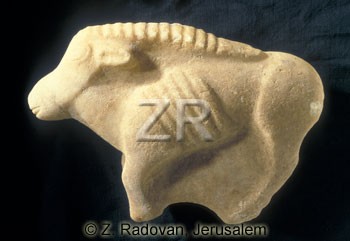 4379-1 Neolithic figurine