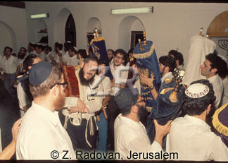455-8 Simhat Torah