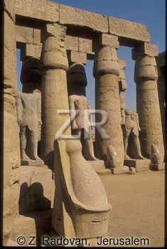 4552-4 Luxor temple