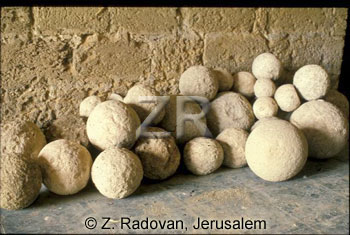 4731-2 Blistra stones