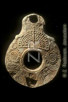 555-5 Jewish oil lamp