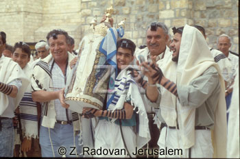574-4 Barmitzvah ceremony