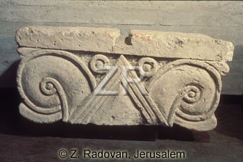 607 Proto Aeolic capital
