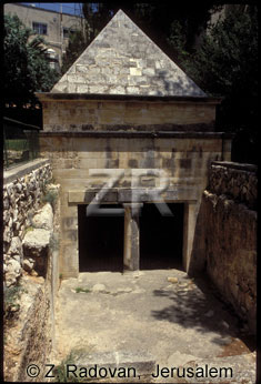 794-5 Jason's tomb