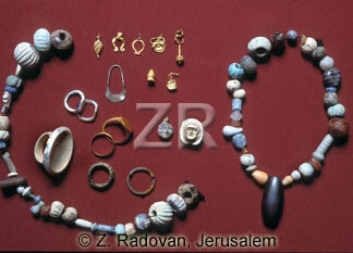 883-1 Jewelery