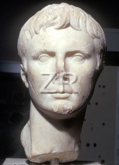 933-2 Emperor Augustus