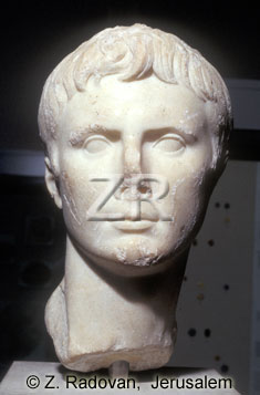 933-2 Emperor Augustus