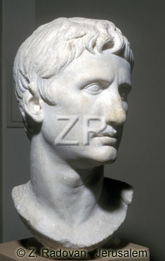 933-5 Emperor Augustus