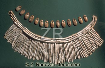941-1 Natufian jewelery