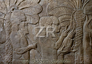 1023-3 Assyrian scribes