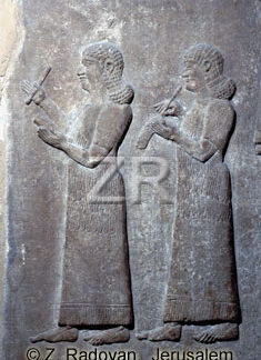 1023-6 Assyrian scribes