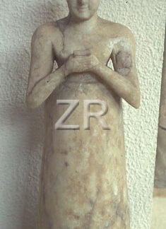 1319 Sumerian statue